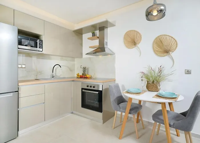 Marion Vilă Chrysi Ammoudia